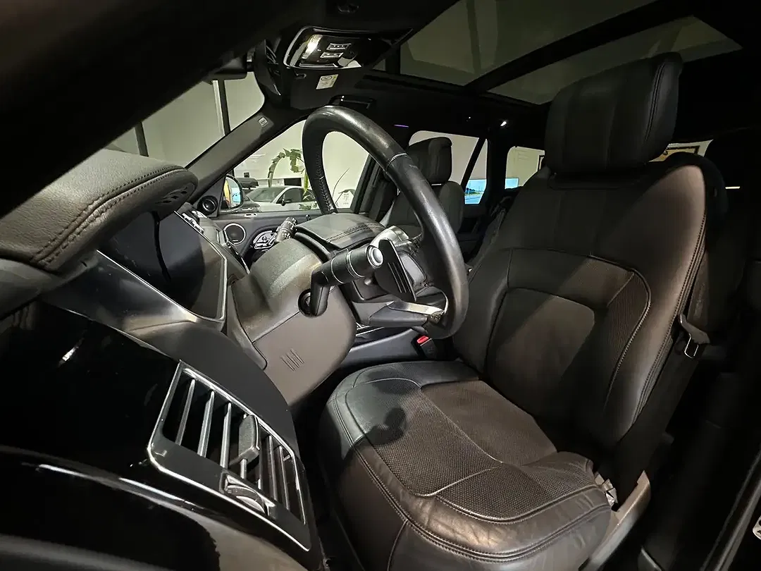 Land Rover Range Rover - Thumbnail 13
