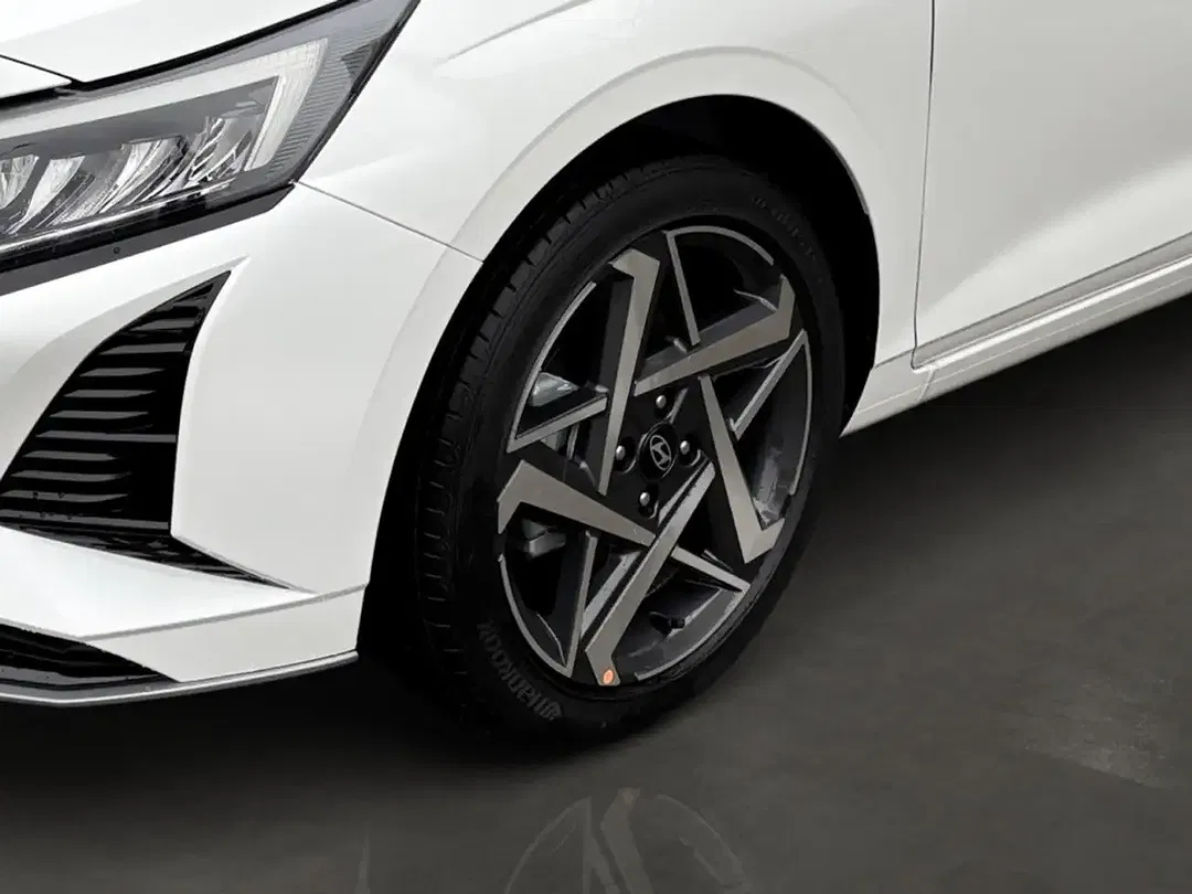 Hyundai i20 - Thumbnail 6