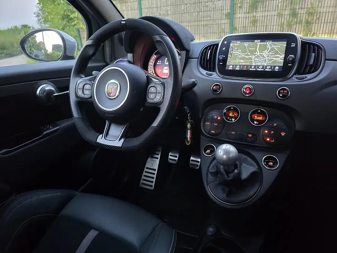 Abarth 695 - Thumbnail 14
