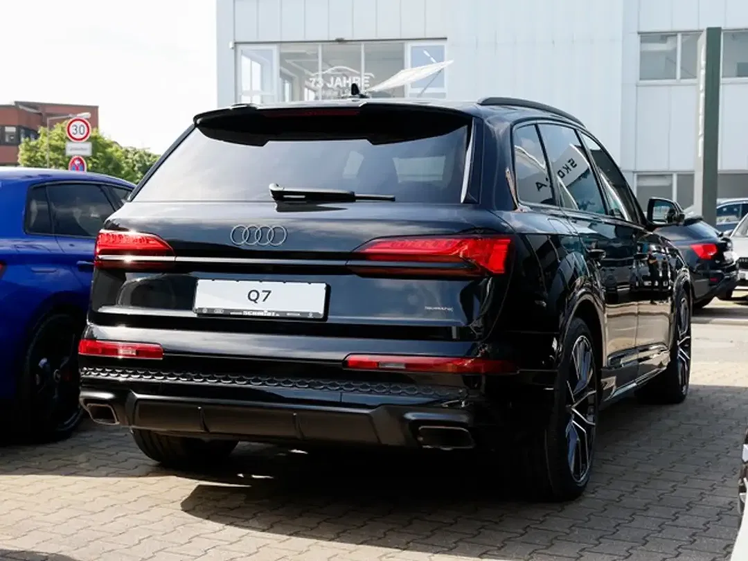 Audi Q7 - Thumbnail 2