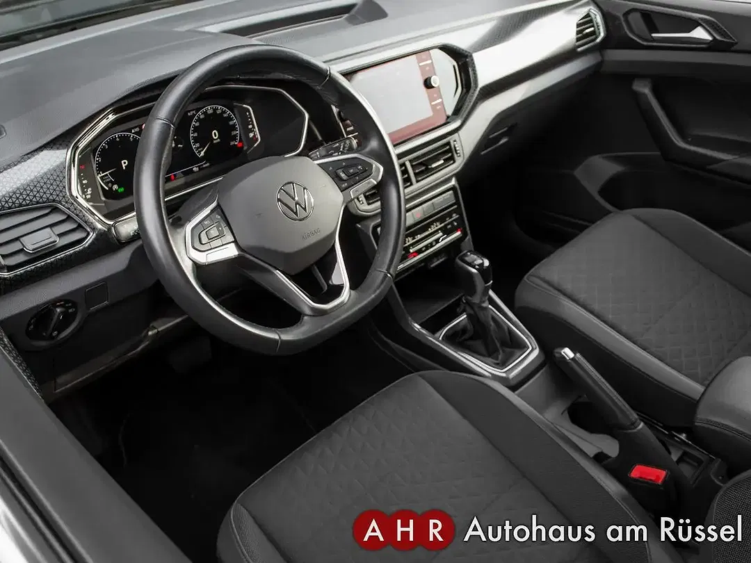 Volkswagen T-Cross - Thumbnail 11