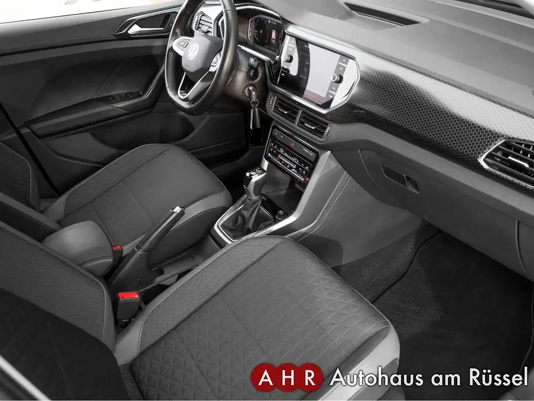 Volkswagen T-Cross - Thumbnail 5
