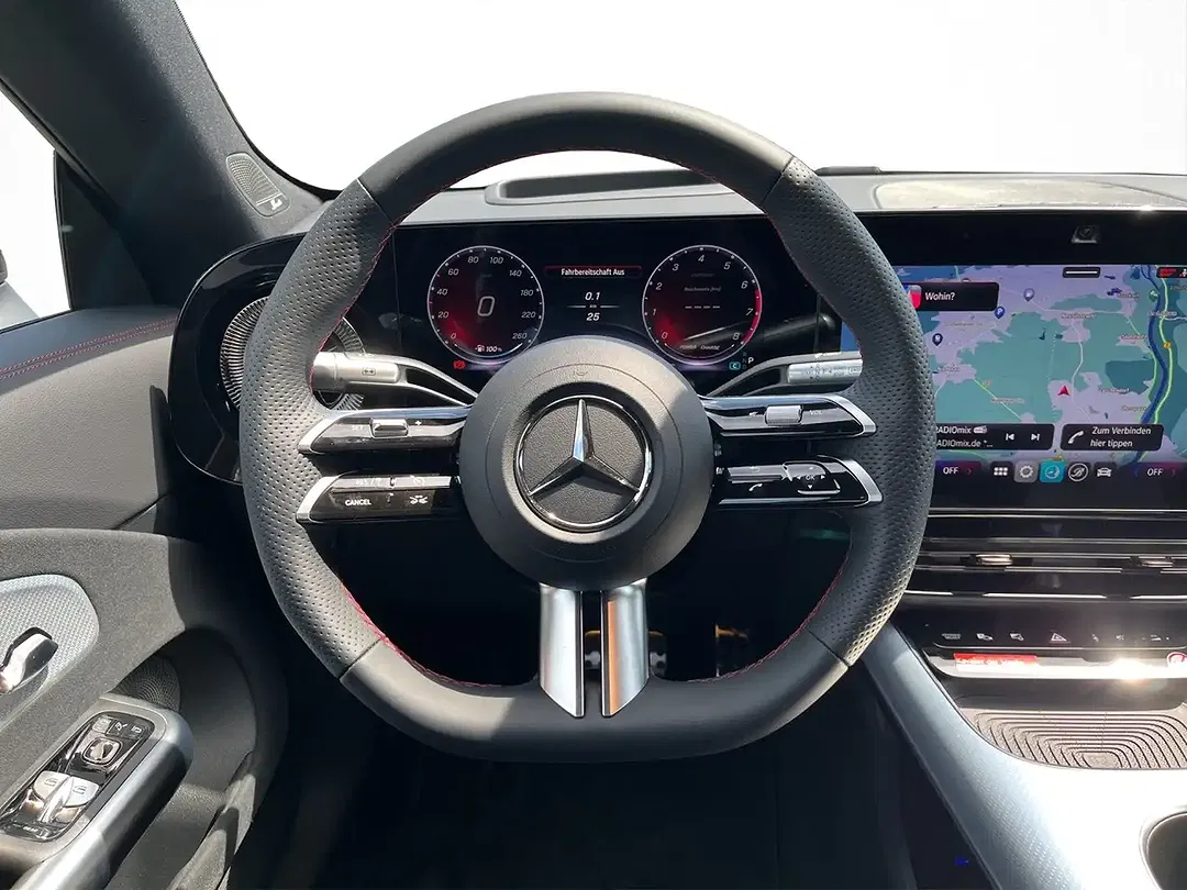 Mercedes-Benz CLA 220 - Thumbnail 10