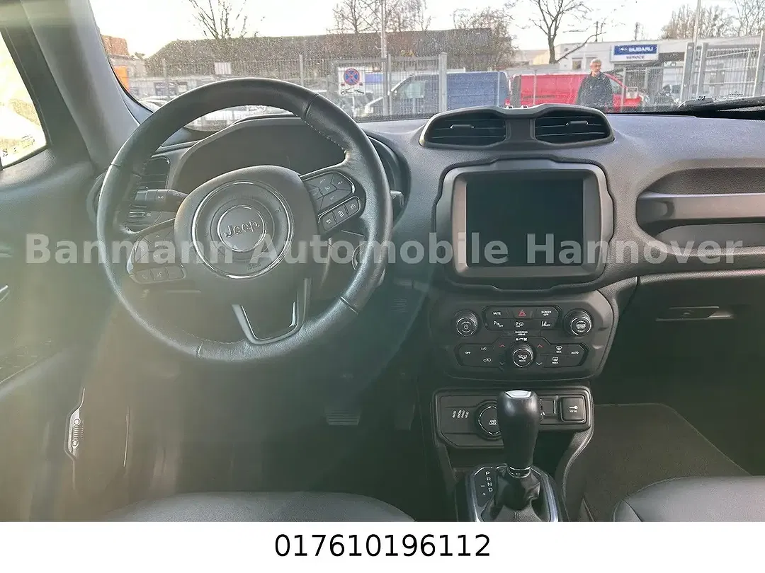 Jeep Renegade - Thumbnail 12