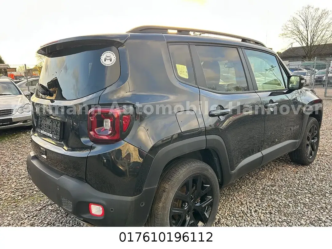 Jeep Renegade - Thumbnail 6