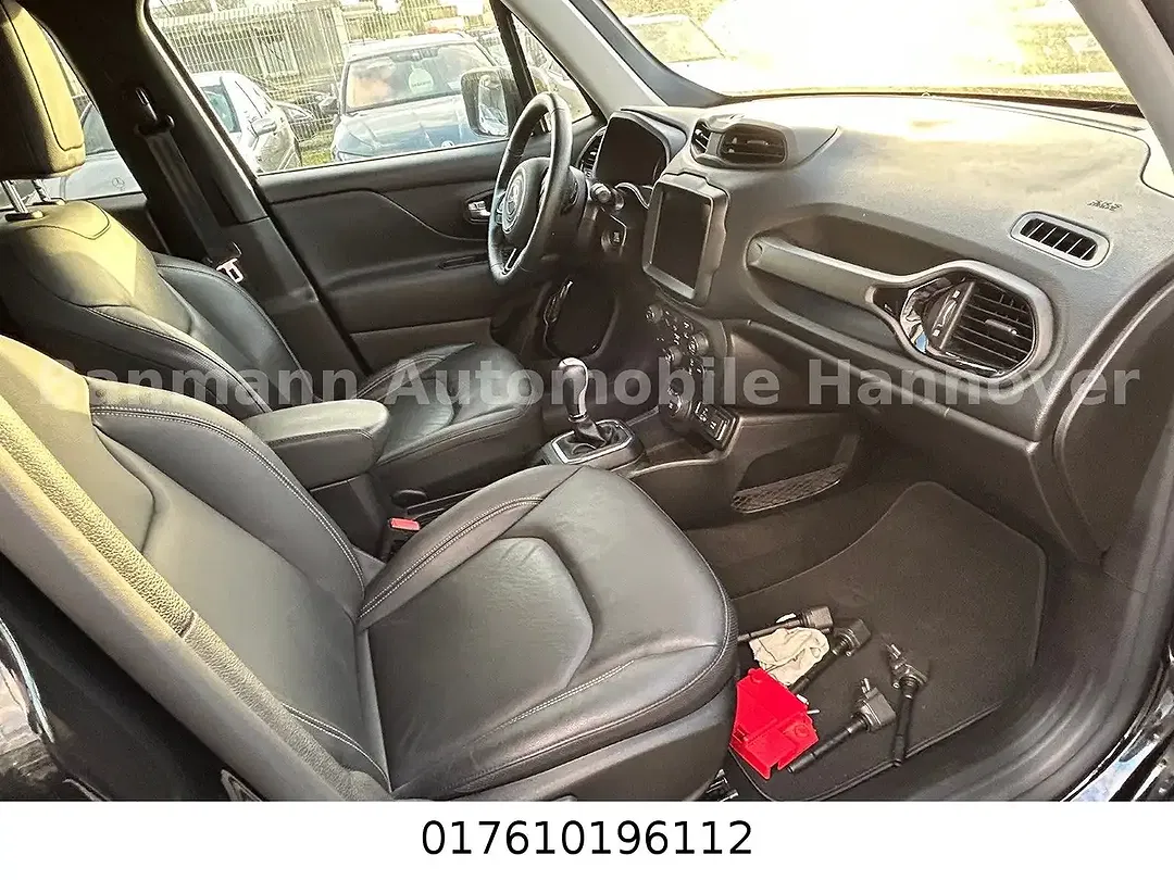 Jeep Renegade - Thumbnail 9