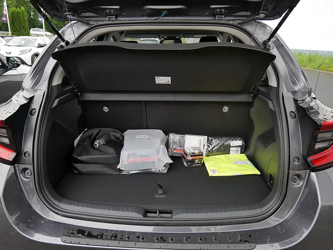 Toyota Yaris - Thumbnail 12