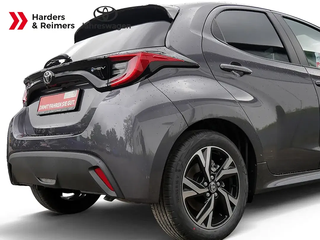 Toyota Yaris - Thumbnail 5
