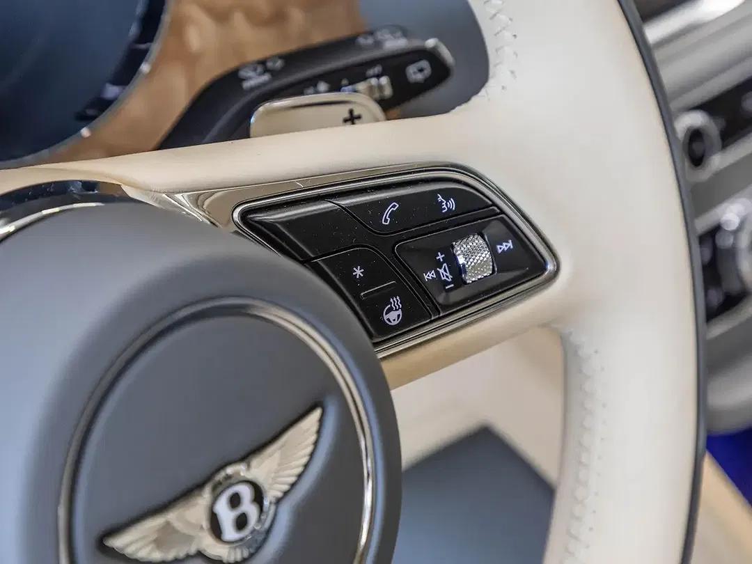 Bentley Bentayga - Thumbnail 12