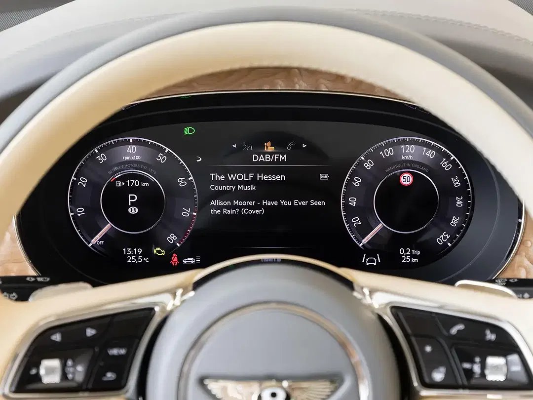Bentley Bentayga - Thumbnail 13