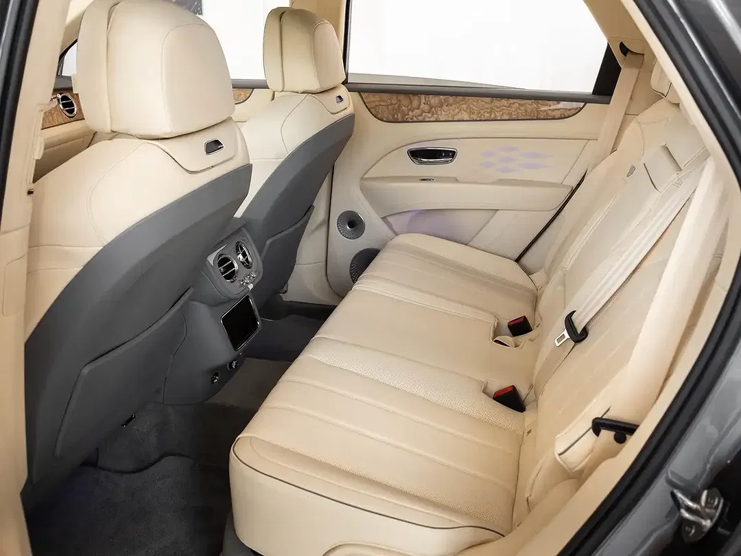 Bentley Bentayga - Thumbnail 9