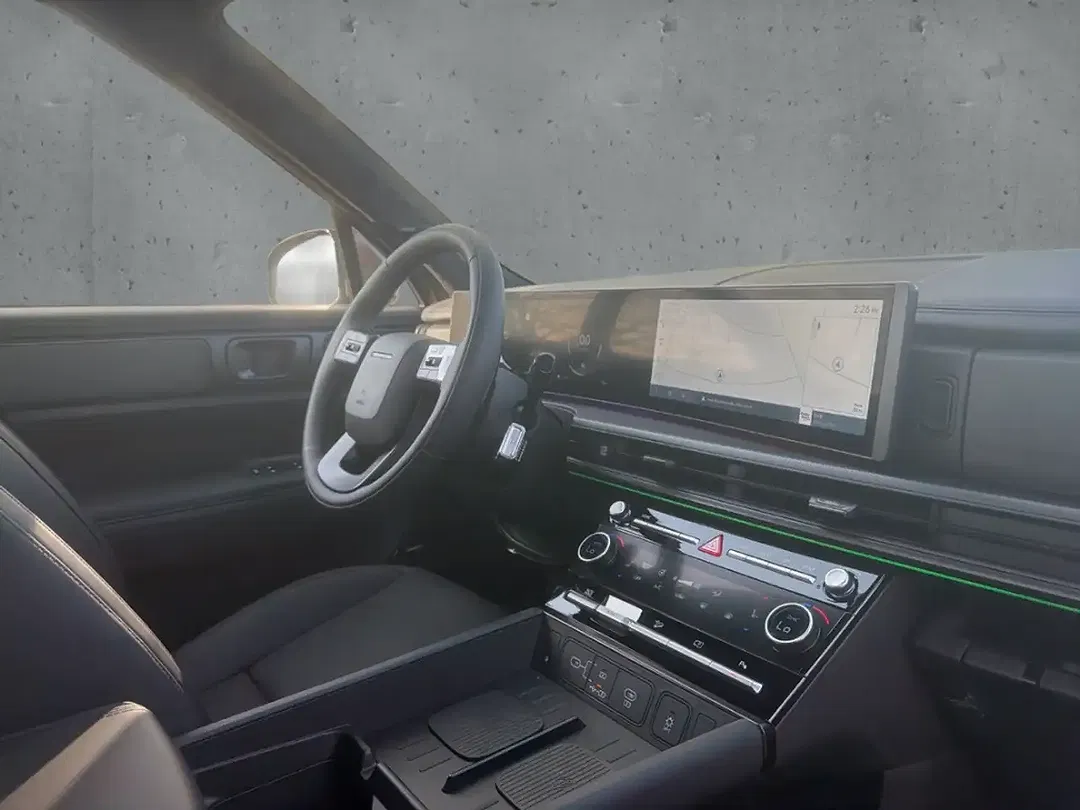 Hyundai SANTA FE - Thumbnail 13