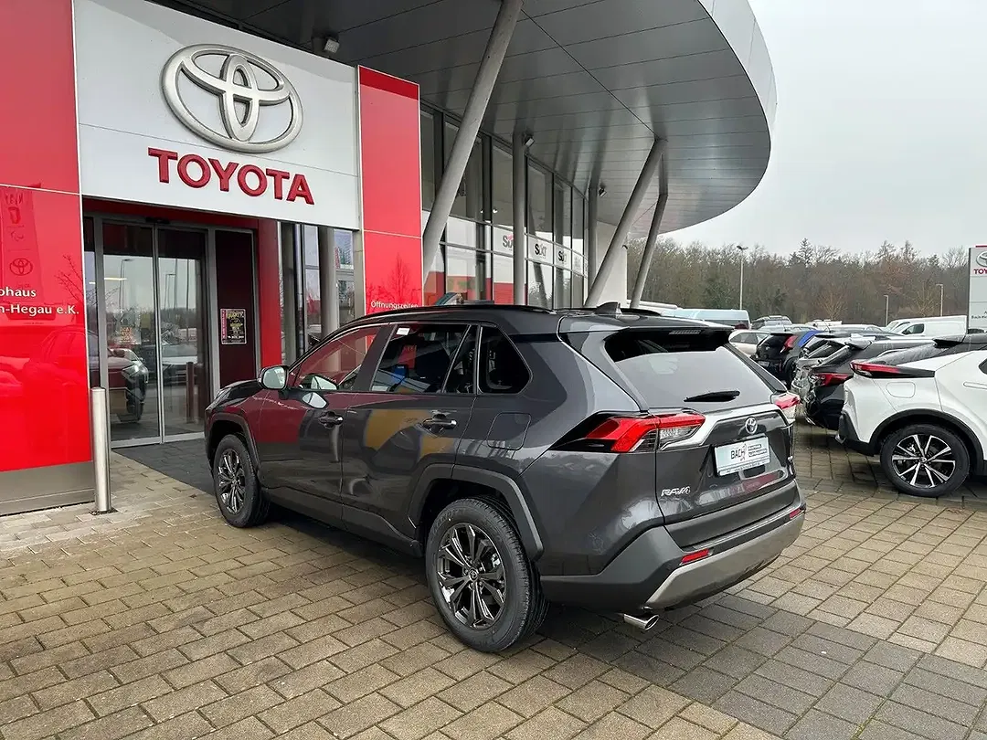 Toyota RAV 4 - Thumbnail 8