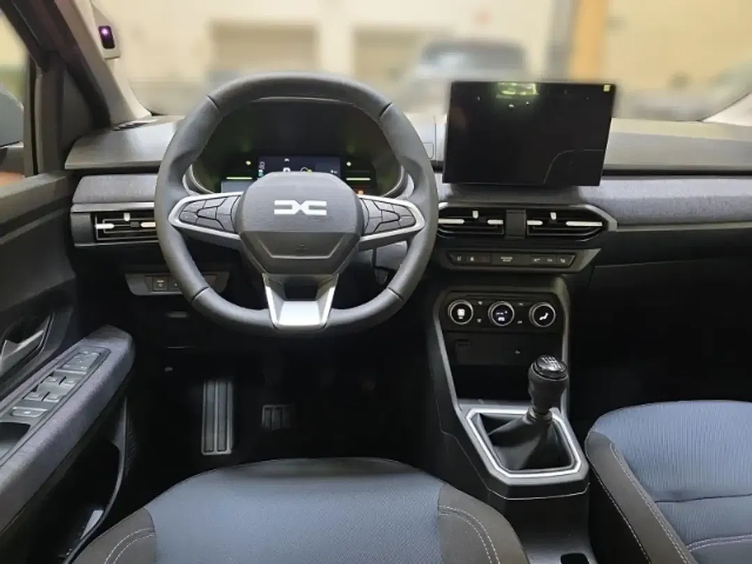 Dacia Sandero - Thumbnail 9