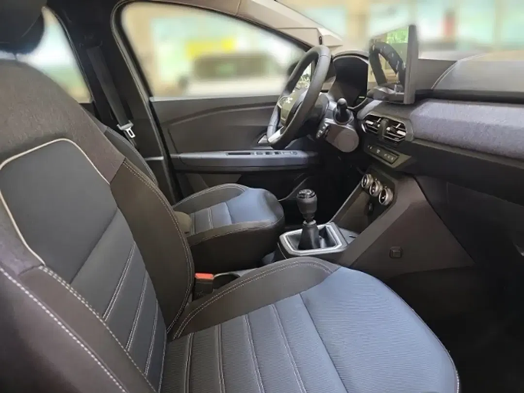 Dacia Sandero - Thumbnail 13