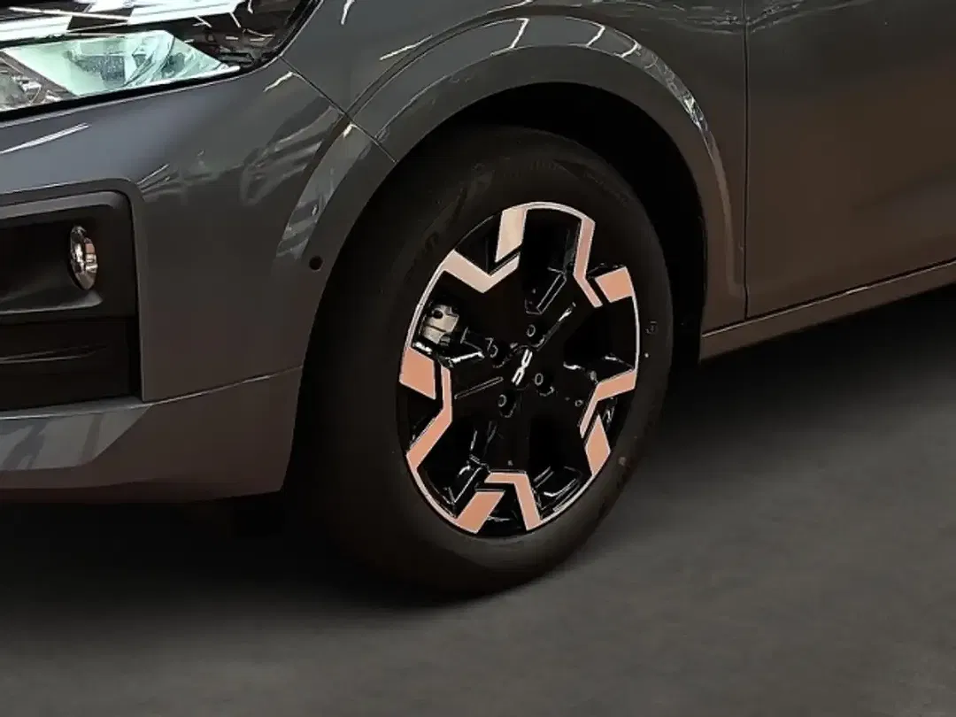 Dacia Sandero - Thumbnail 5