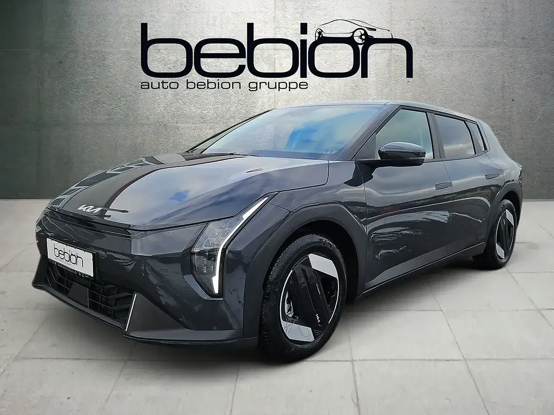 Kia EV4 - Thumbnail 3