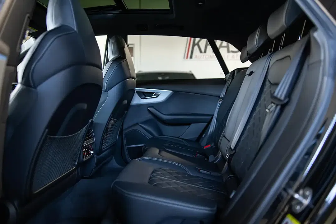 Audi Q8 - Thumbnail 15