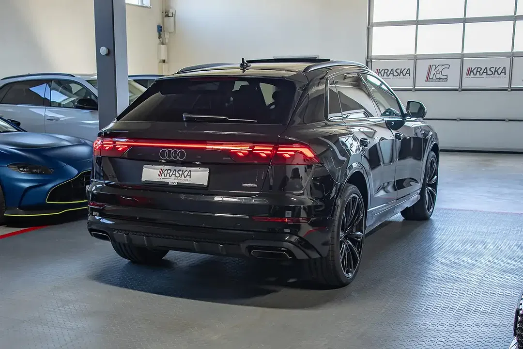 Audi Q8 - Thumbnail 9
