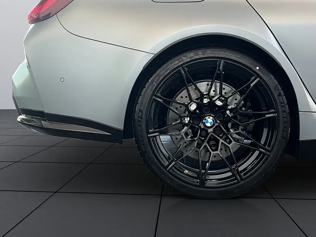 BMW M3 - Thumbnail 5