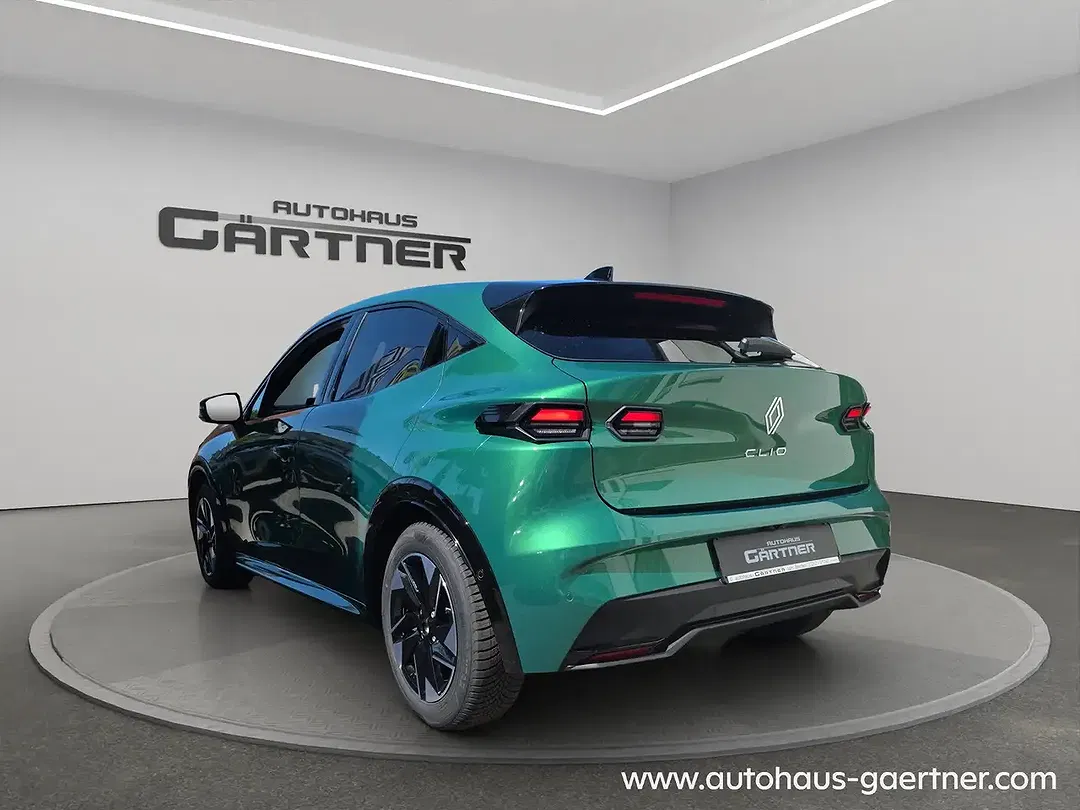Renault Clio - Thumbnail 3