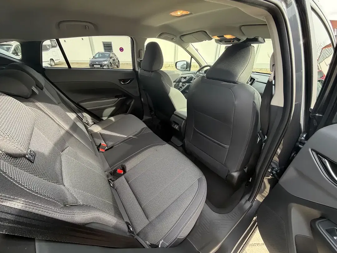 Subaru Crosstrek - Thumbnail 14