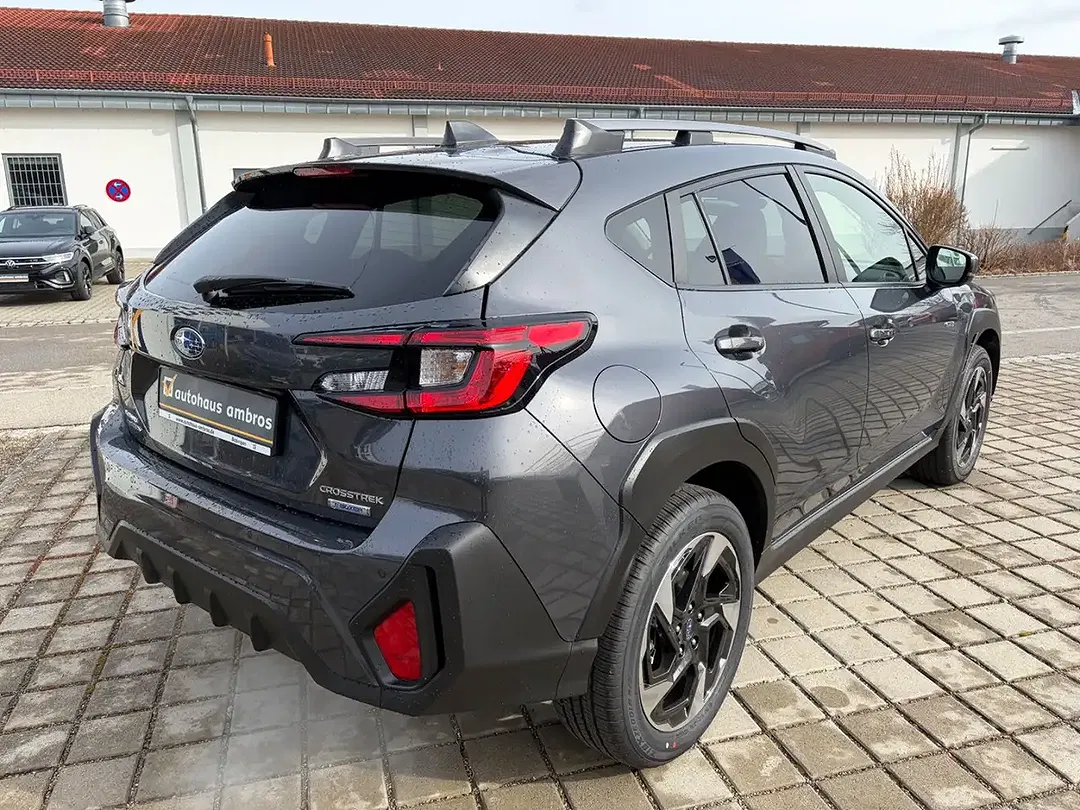 Subaru Crosstrek - Thumbnail 8