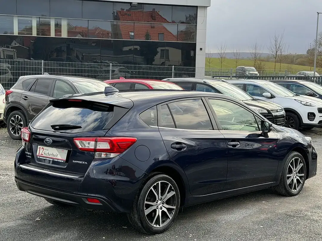 Subaru Impreza - Thumbnail 6