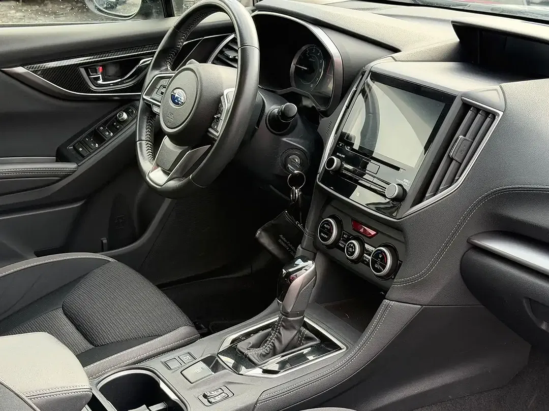 Subaru Impreza - Thumbnail 9