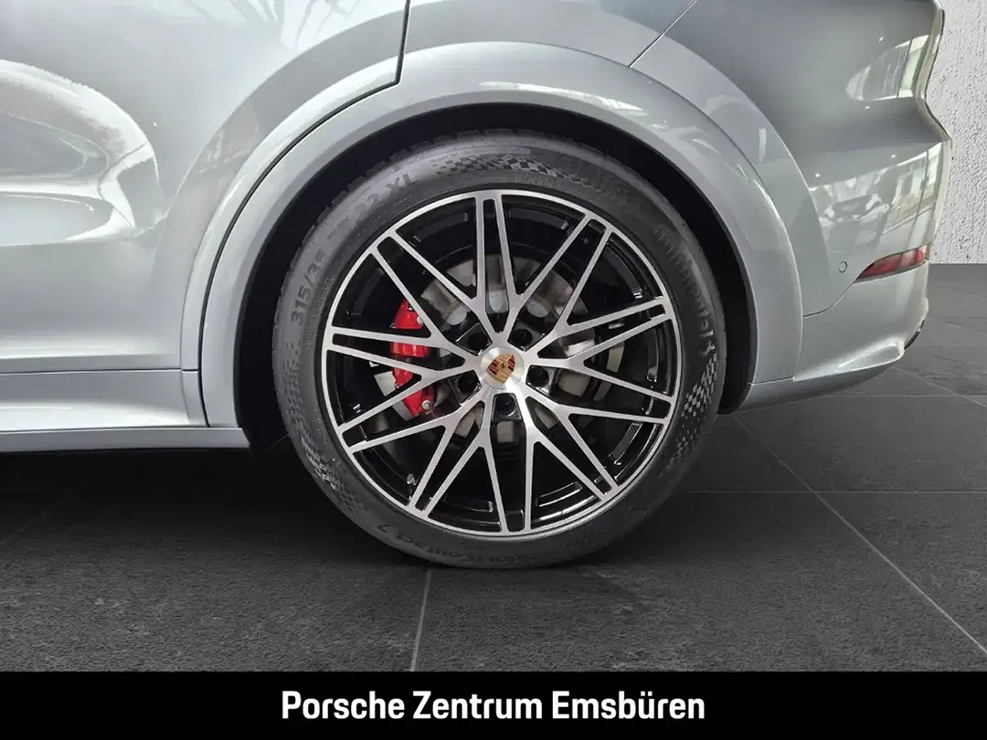 Porsche Cayenne - Thumbnail 13