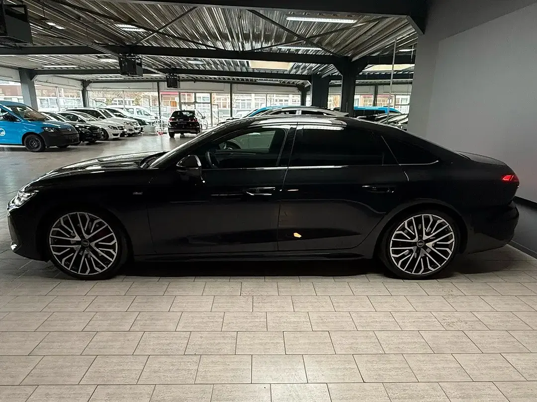 Audi A6 - Thumbnail 3