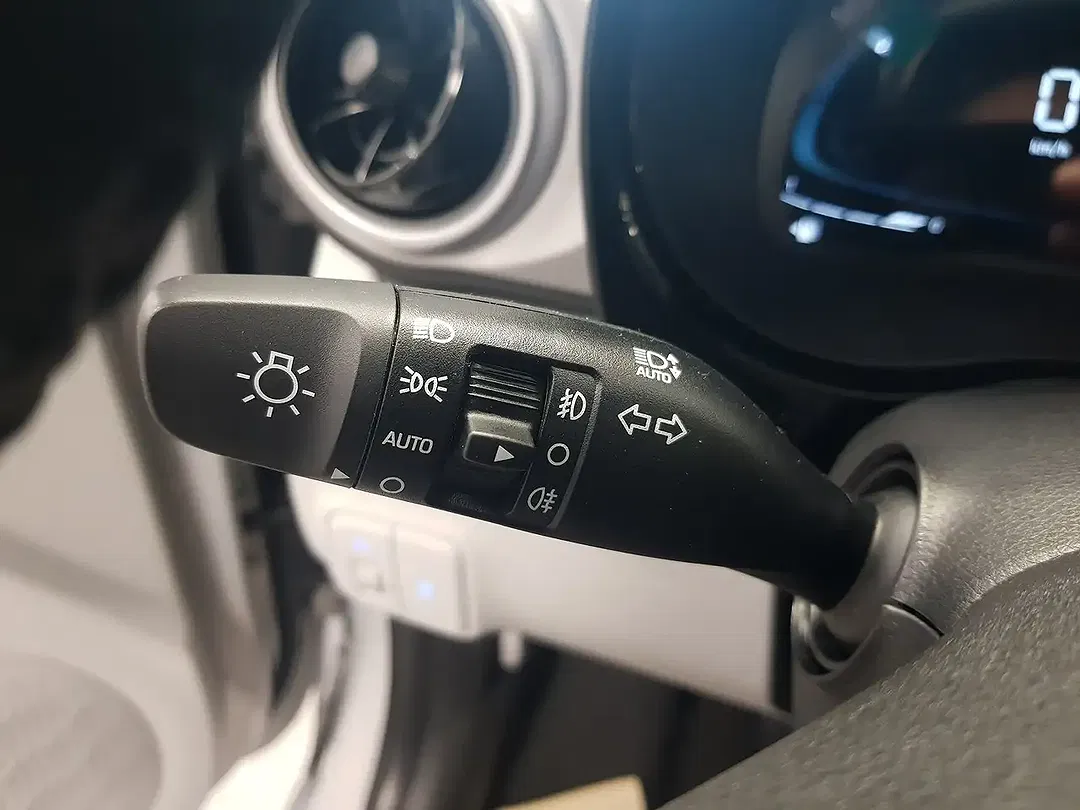 Hyundai i10 - Thumbnail 14