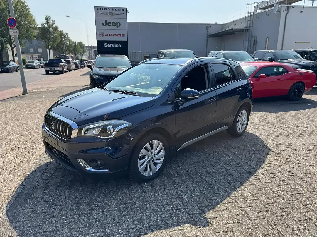 Suzuki SX4 S-Cross - Thumbnail 11