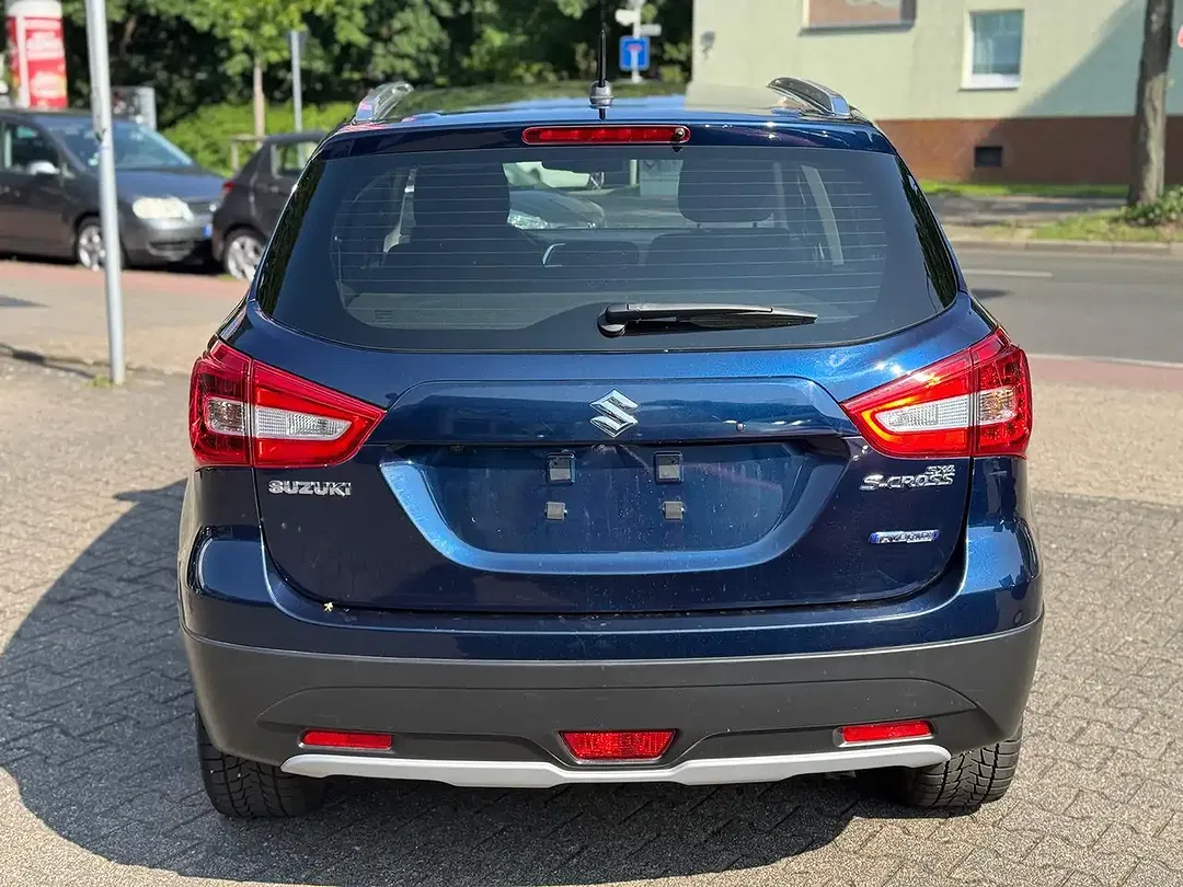Suzuki SX4 S-Cross - Thumbnail 7