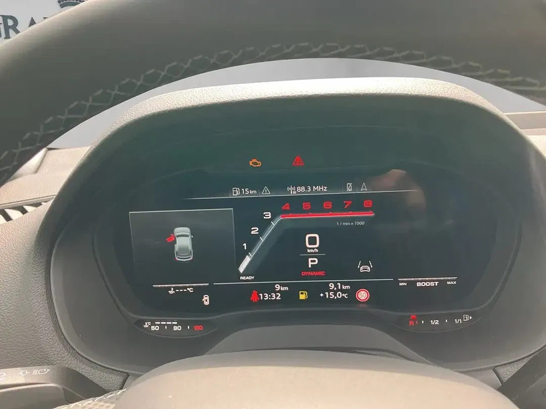 Audi SQ2 - Thumbnail 13