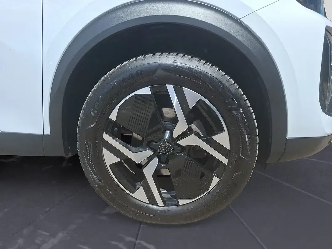 Peugeot 2008 - Thumbnail 11