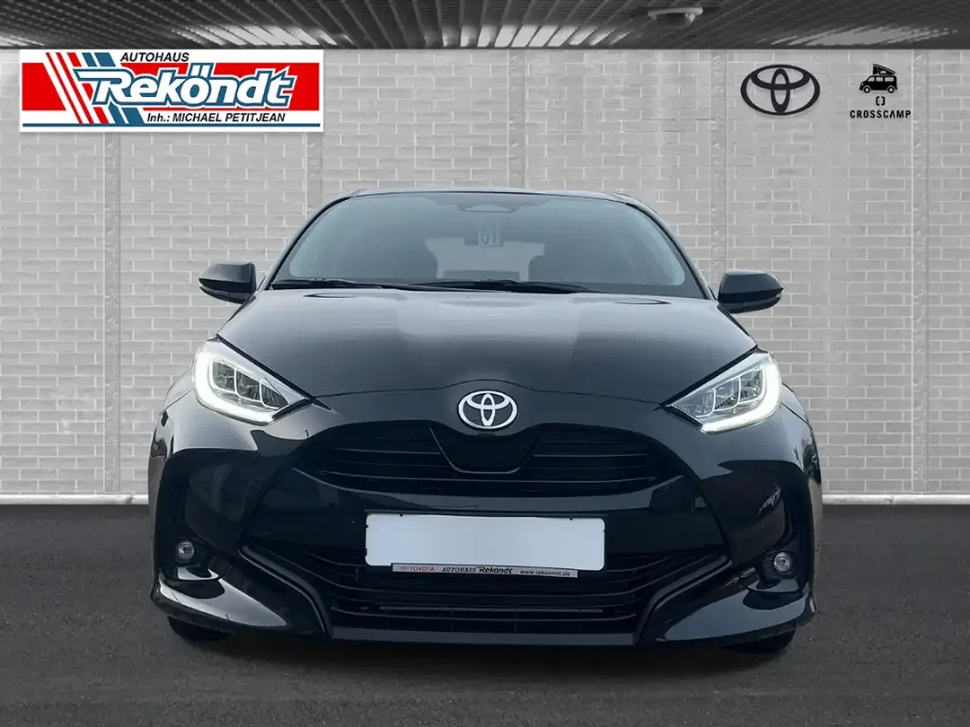 Toyota Yaris - Thumbnail 4