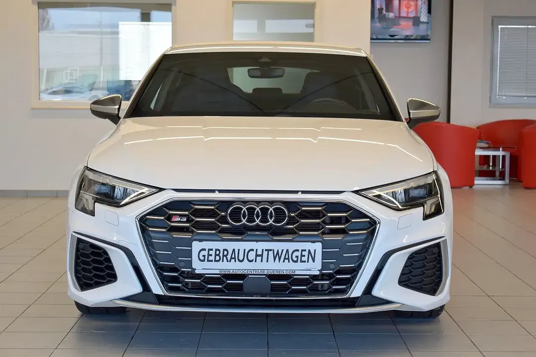 Audi S3 - Thumbnail 2
