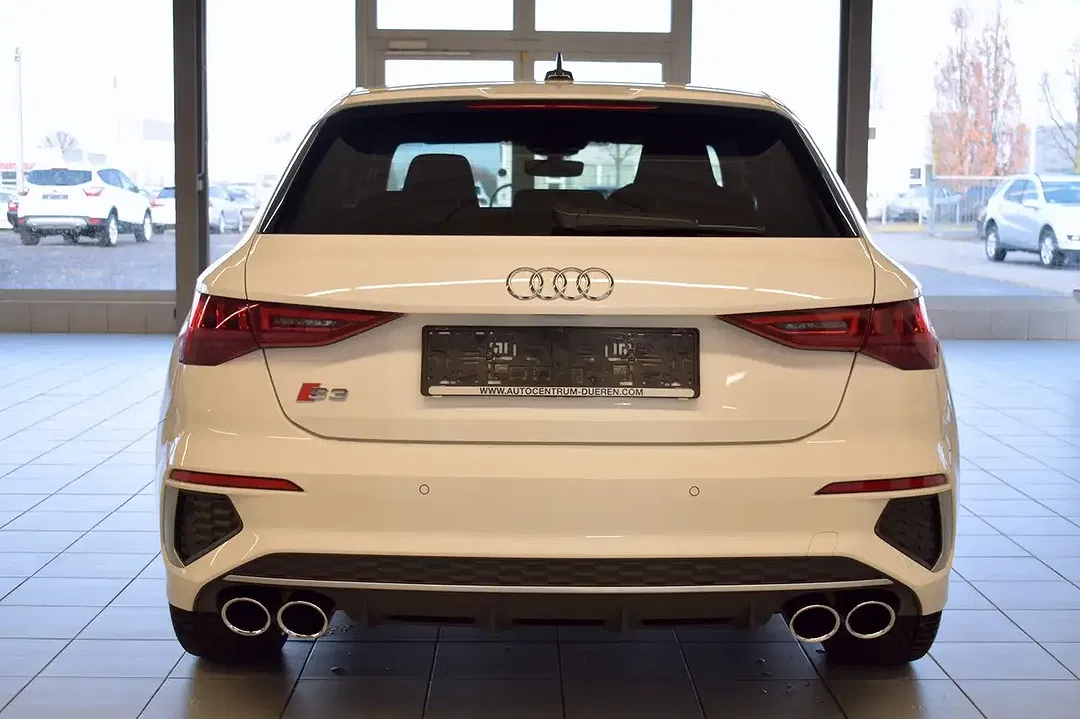 Audi S3 - Thumbnail 6