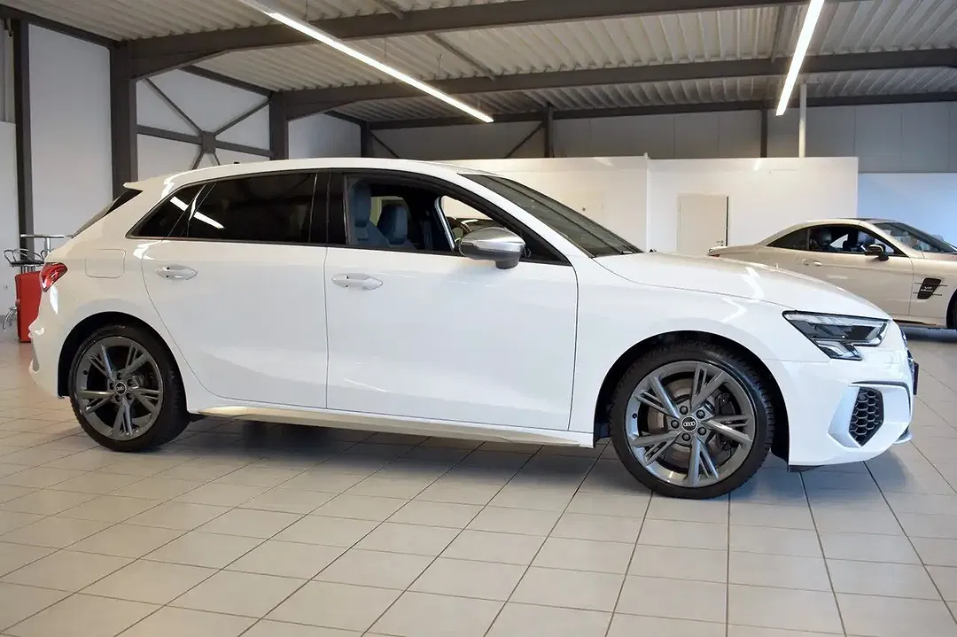 Audi S3 - Thumbnail 8