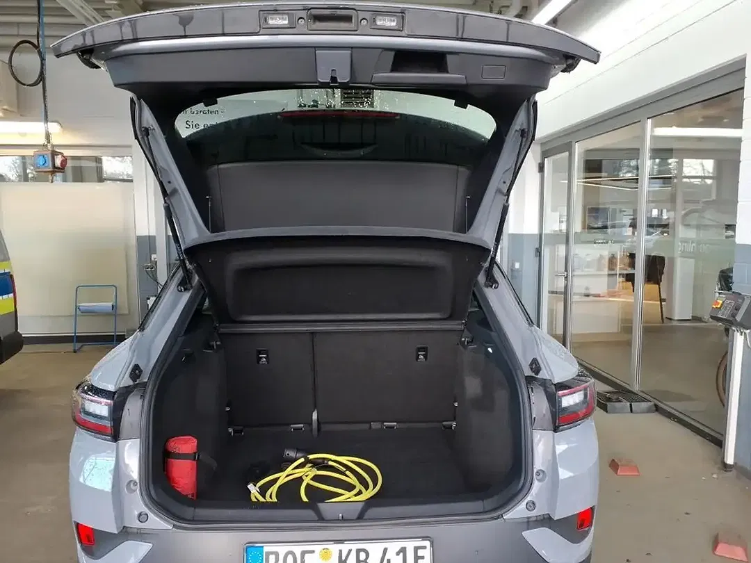 Volkswagen ID.4 - Thumbnail 9
