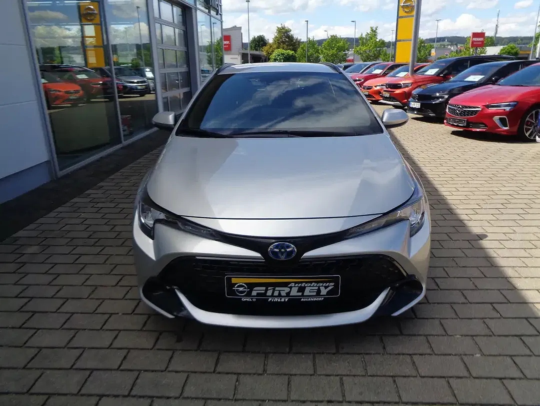 Toyota Corolla - Thumbnail 2