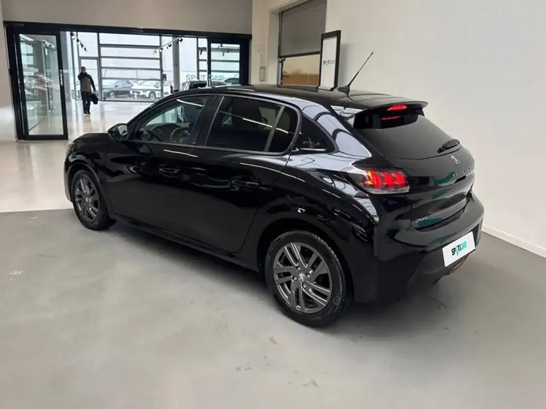 Peugeot 208 - Thumbnail 7