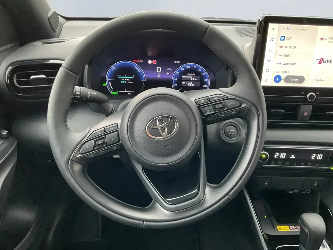 Toyota Yaris - Thumbnail 9