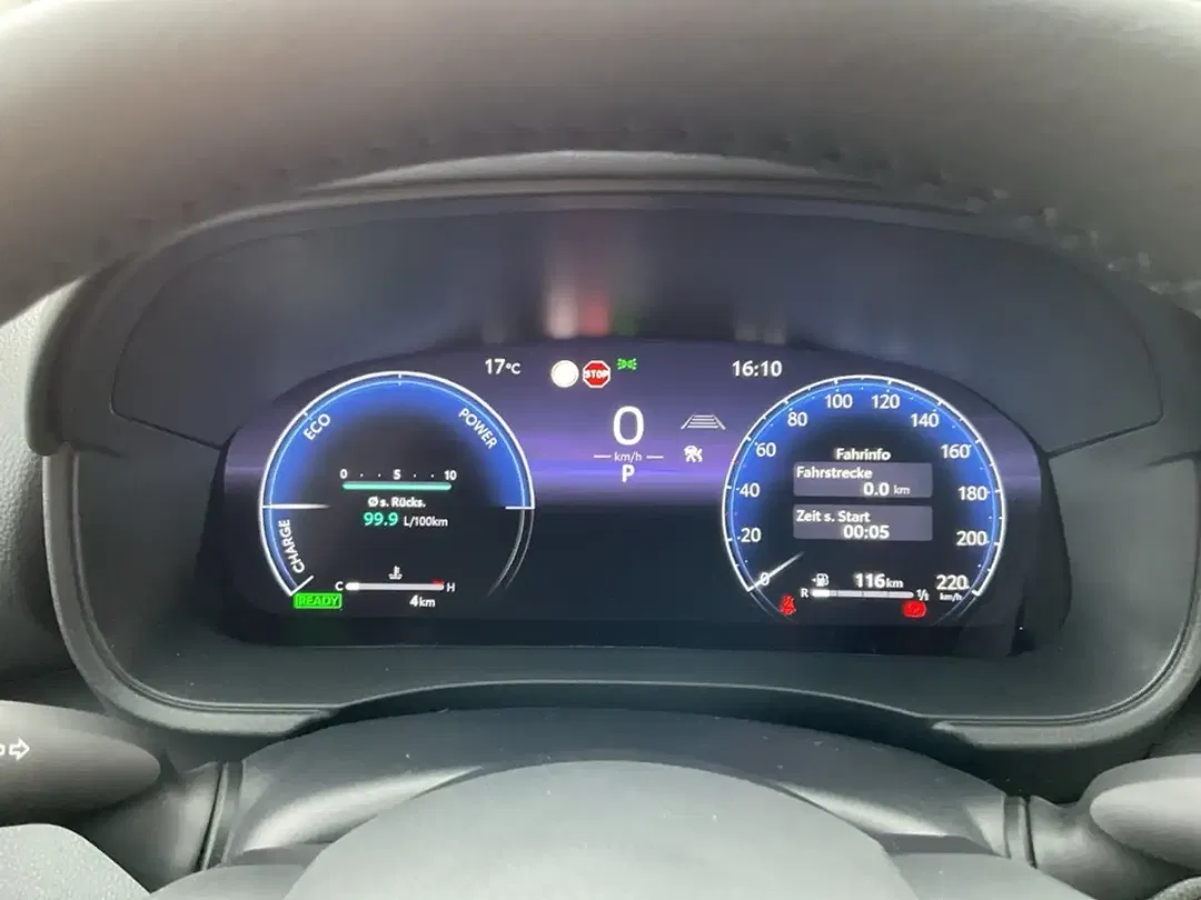 Toyota Yaris - Thumbnail 10