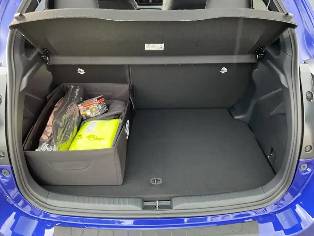 Toyota Yaris - Thumbnail 13
