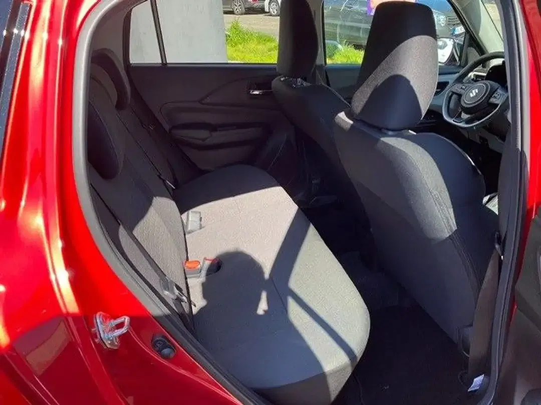 Suzuki Swift - Thumbnail 10
