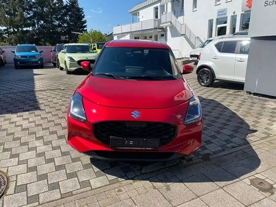 Suzuki Swift - Thumbnail 3