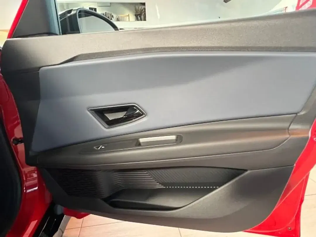 Nissan Micra - Thumbnail 9