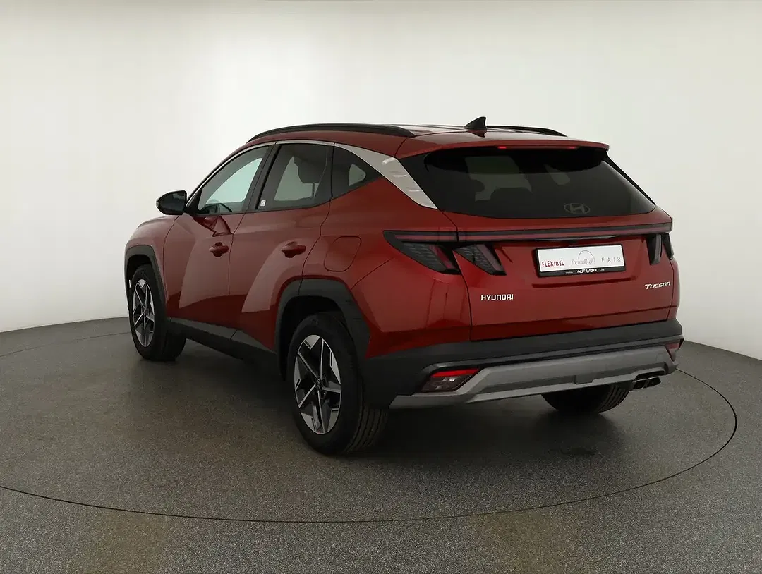 Hyundai TUCSON - Thumbnail 2